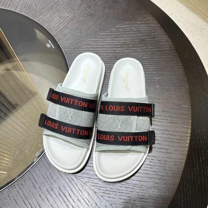L0VT SANDALS