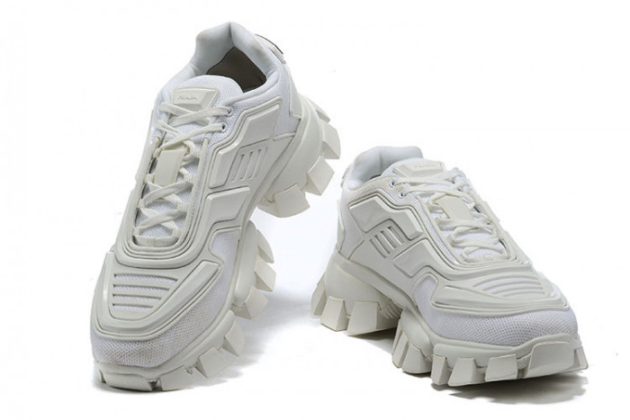 pra*a sneaker p001