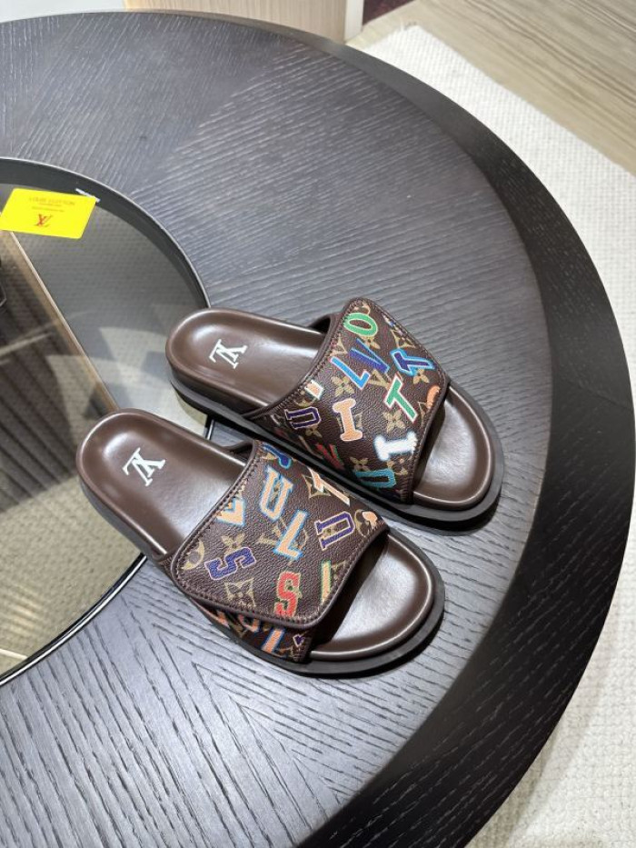 L0VT SANDALS