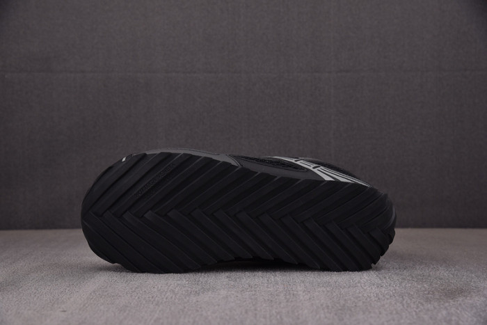 Bo*te*ga Ve*ne*ta BV042