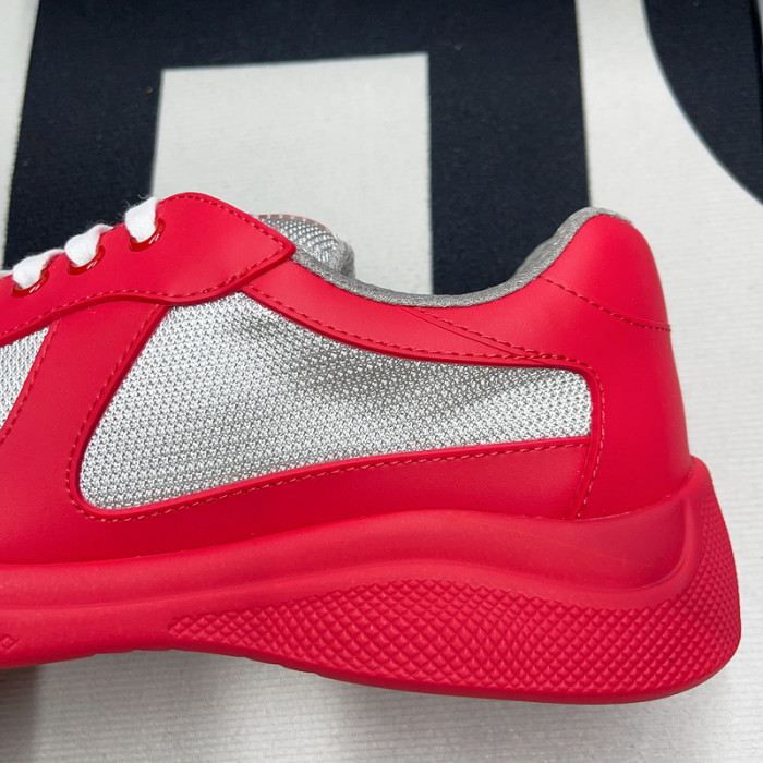 pra*a sneaker p076
