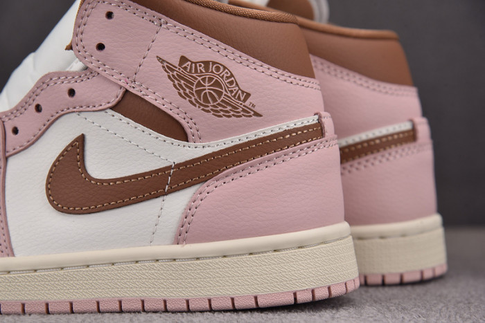 Air Jordan 1 Mid Feasts BQ6472-620