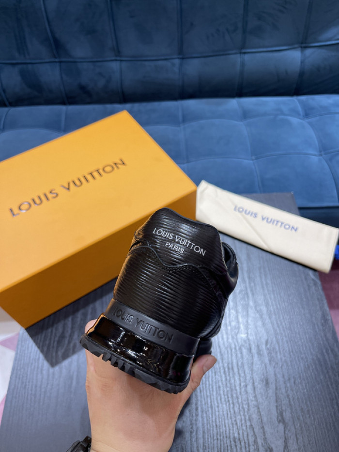 l0vt sneakers