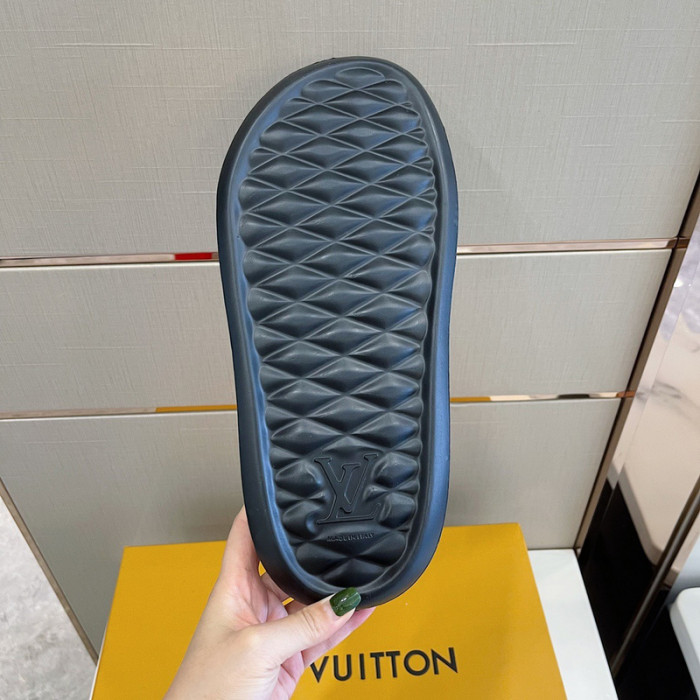 l0vt sneakers