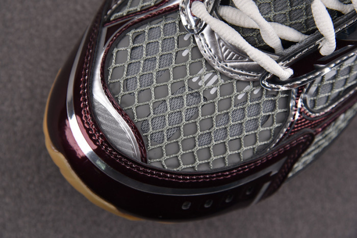 Bo*te*ga Ve*ne*ta BV043