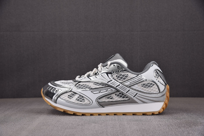 Bo*te*ga Ve*ne*ta BV044