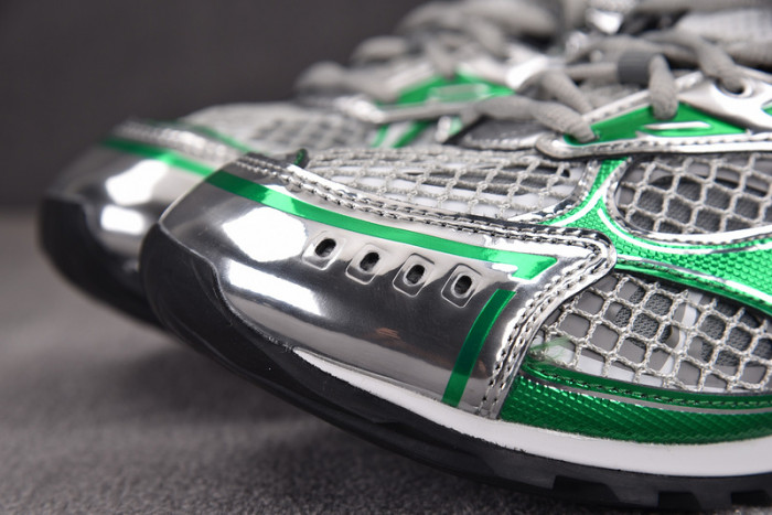 Bo*te*ga Ve*ne*ta BV045