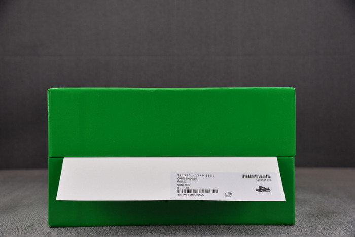 Bo*te*ga Ve*ne*ta BV046