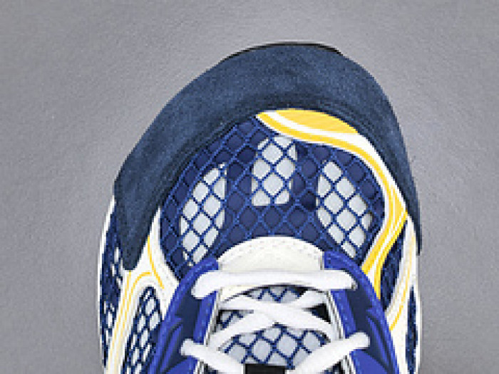 Bo*te*ga Ve*ne*ta BV051