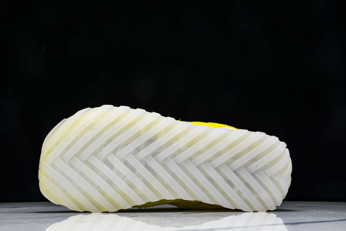 Bo*te*ga Ve*ne*ta BV058