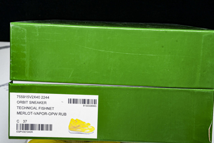 Bo*te*ga Ve*ne*ta BV058