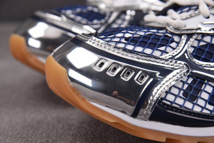 Bo*te*ga Ve*ne*ta BV059