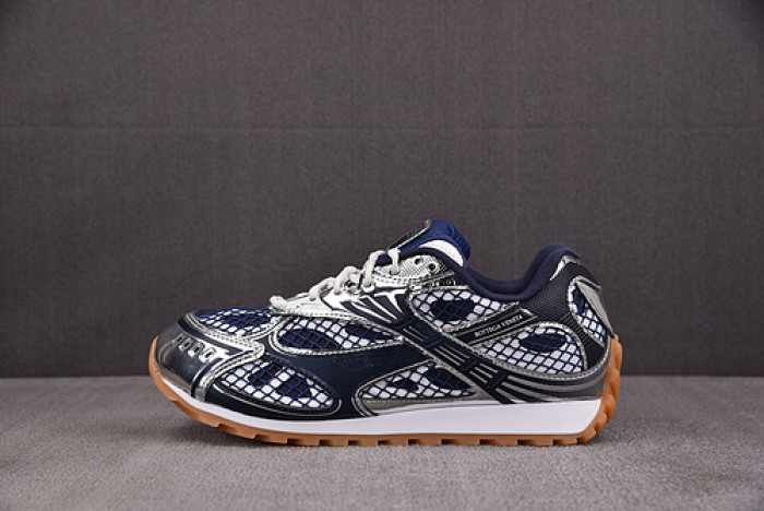 Bo*te*ga Ve*ne*ta BV059