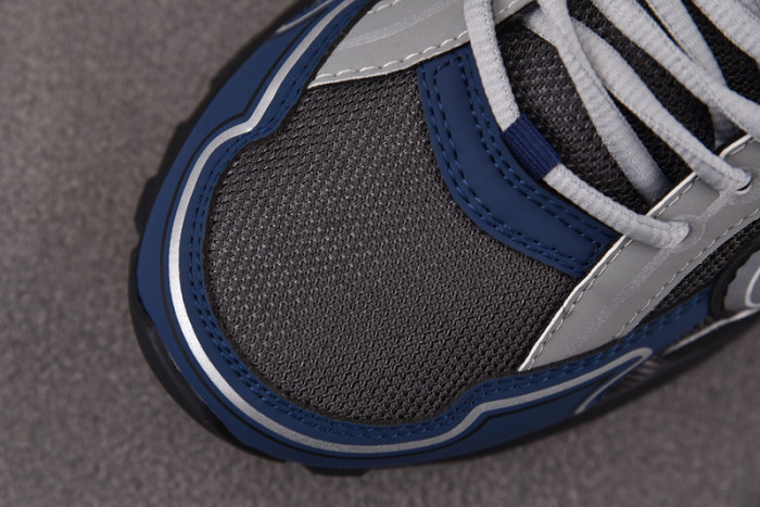 D*0r B30 SNEAKERS D01108