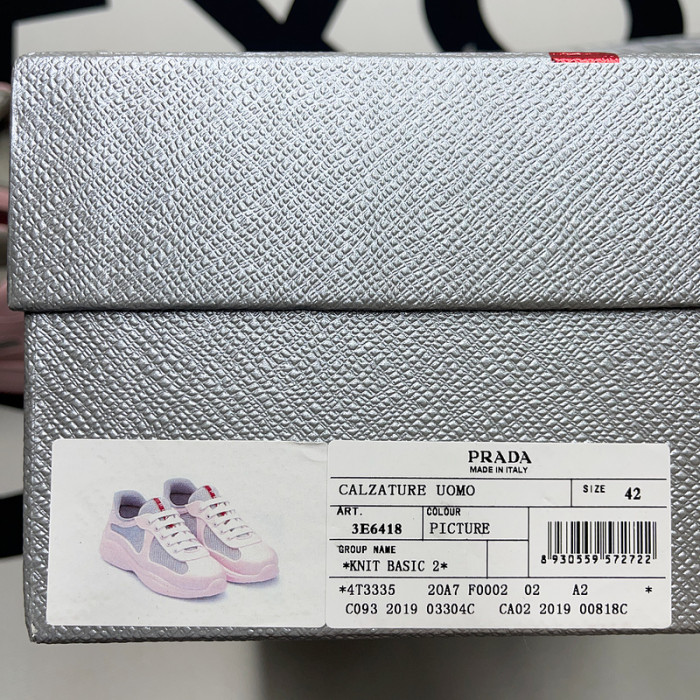 pra*a sneaker p074