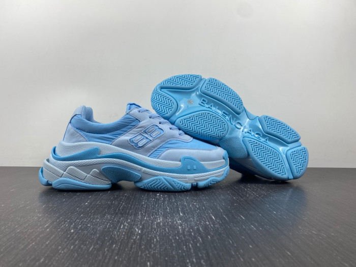 Ba*len*cia*ga triple s sneaker w3cu2 4045