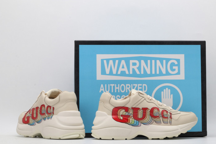 g*u*i ace embroidered low-top sneaker e2290