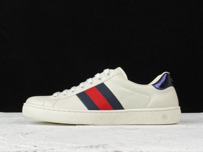 g*u*i ace embroidered low-top sneaker e2275