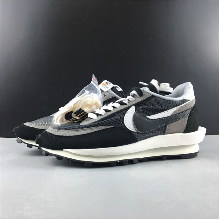 nike ld waffle sacai black bv0073-001