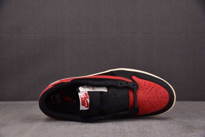 Jordan 1 Low x Travis Scott 