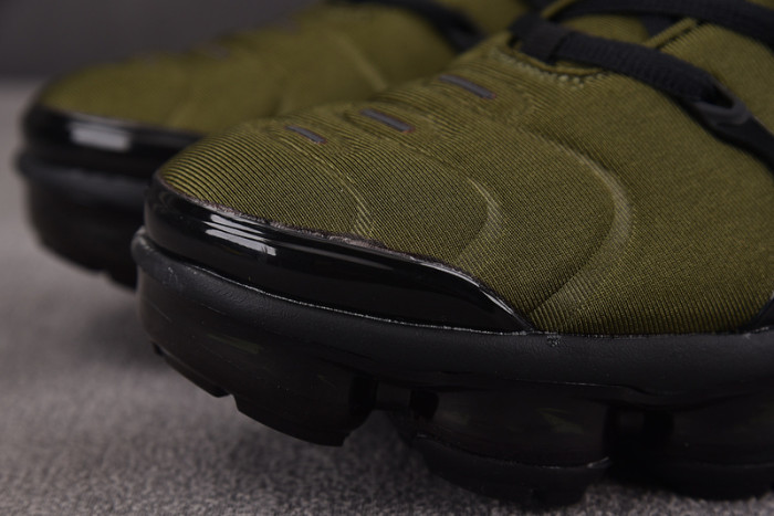 Nike Air Vapormax Plus Rough Green/Dark Russet-Black DQ4688-300