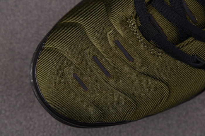 Nike Air Vapormax Plus Rough Green/Dark Russet-Black DQ4688-300