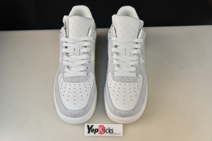l0vt sneakers