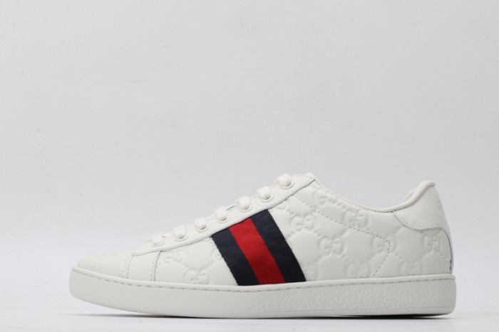 g*u*i ace embroidered low-top sneaker e2326