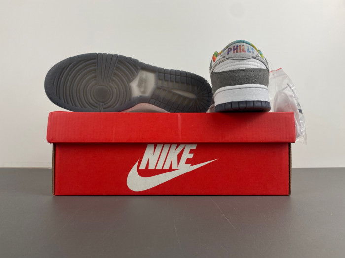 nike dunk low “philly” hf4840-068