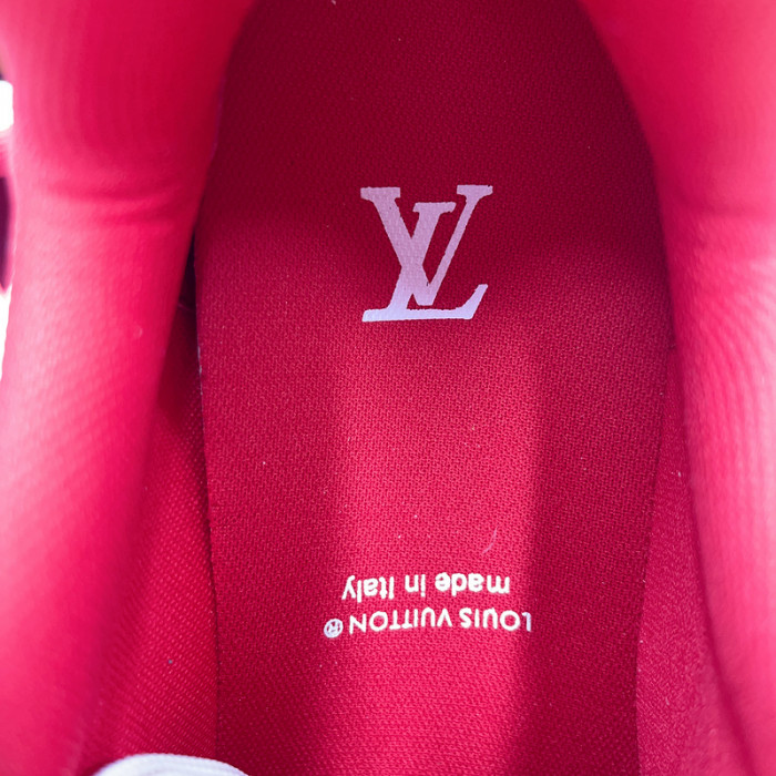 l0vt sneakers