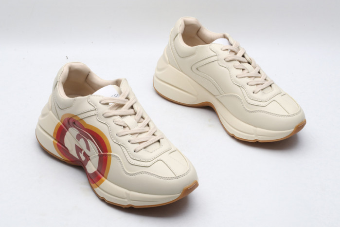 g*u*i ace embroidered low-top sneaker e2295