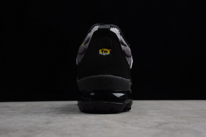 AIR VAPORMAX PLUS BLACK/VOLT-WHITE 924453-009