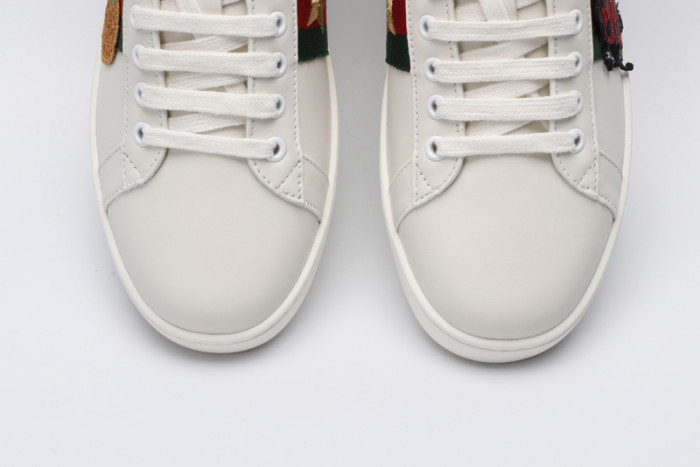 g*u*i ace embroidered low-top sneaker e2304