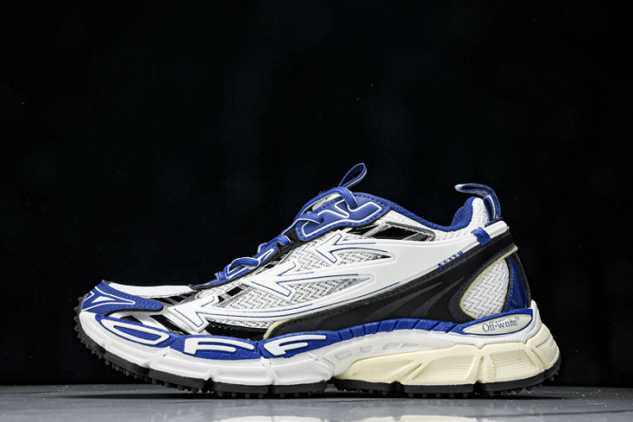 Off-White c/o Virgil Abloh