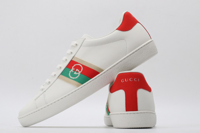 g*u*i ace embroidered low-top sneaker e2327
