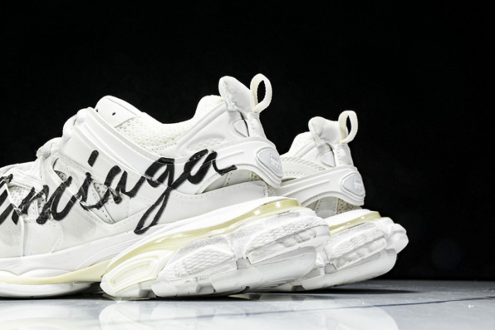 Ba*len*cia*ga TRACK 825417 WDTSC 1000