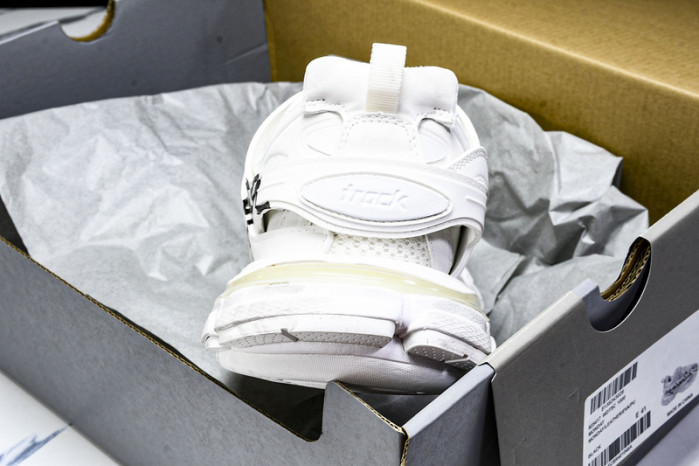 Ba*len*cia*ga TRACK 825417 WDTSC 1000