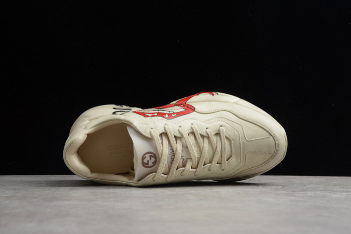 g*u*i ace embroidered low-top sneaker e2279