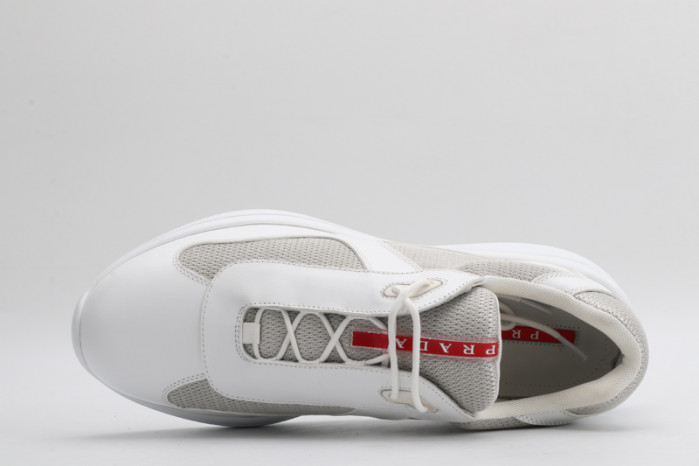 pra*a sneaker p018