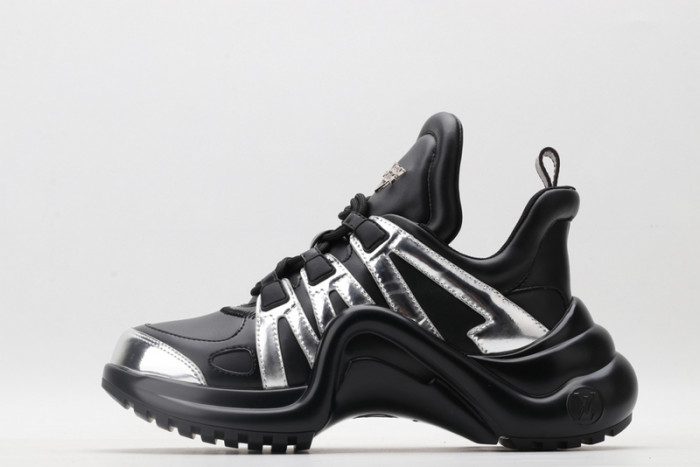 l0vt sneakers