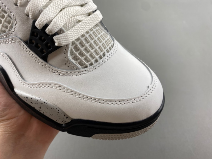 Air Jordan 4 "White Cement" 2025 FV5029-100