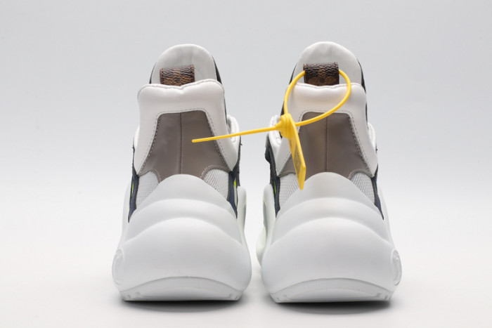 l0vt sneakers