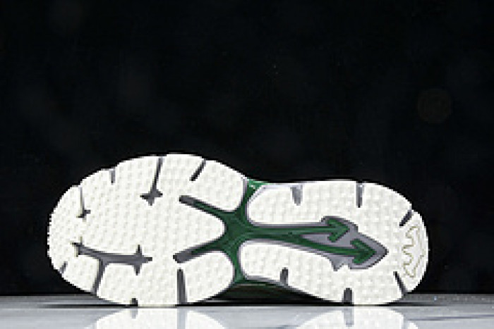 Off-White c/o Virgil Abloh