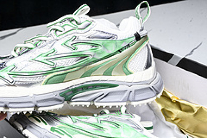 Off-White c/o Virgil Abloh