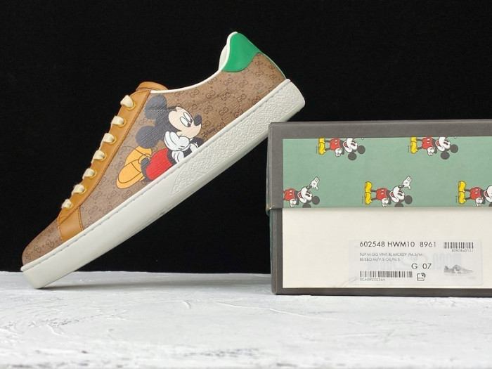 g*u*i ace embroidered low-top sneaker e2273