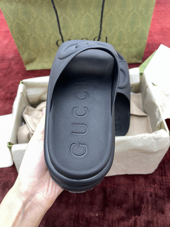 g*u*i sandals d06669