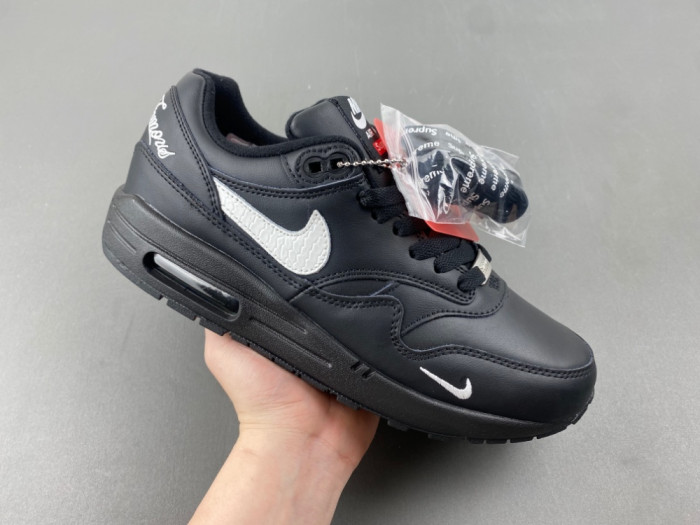 S*p*e x Nike Air Max 1 Black HF8813-001