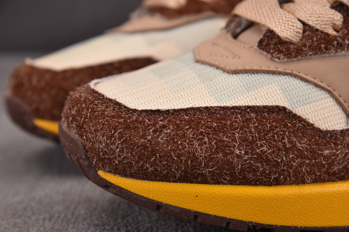 Nike Air Max 1 Low Poly Donkey Kong HV5776-200