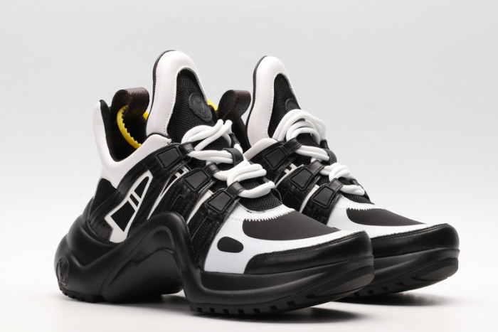 l0vt sneakers