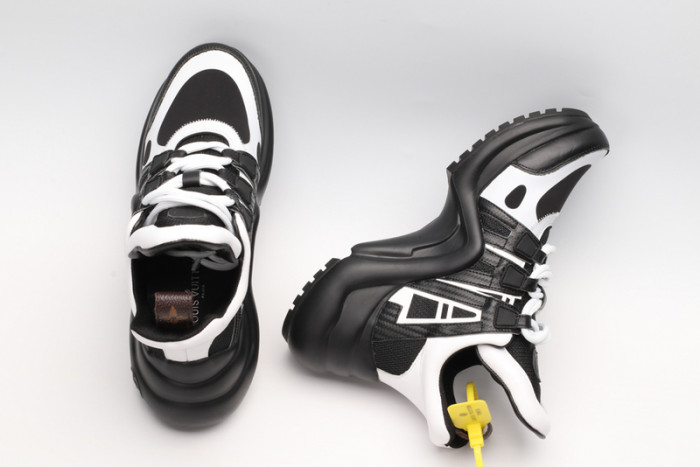 l0vt sneakers